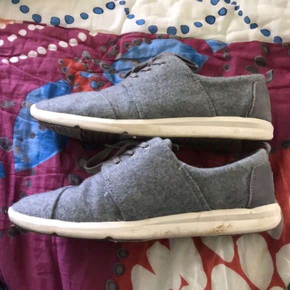 Toms Shoes - Picture 3 of 4